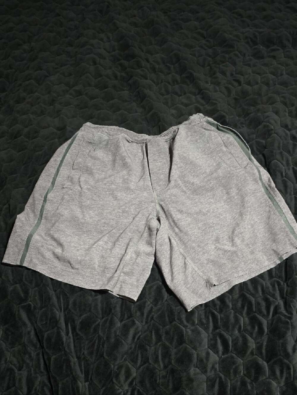 lululemon athletica Men's Gray Athletic Shorts - Lightweight Training